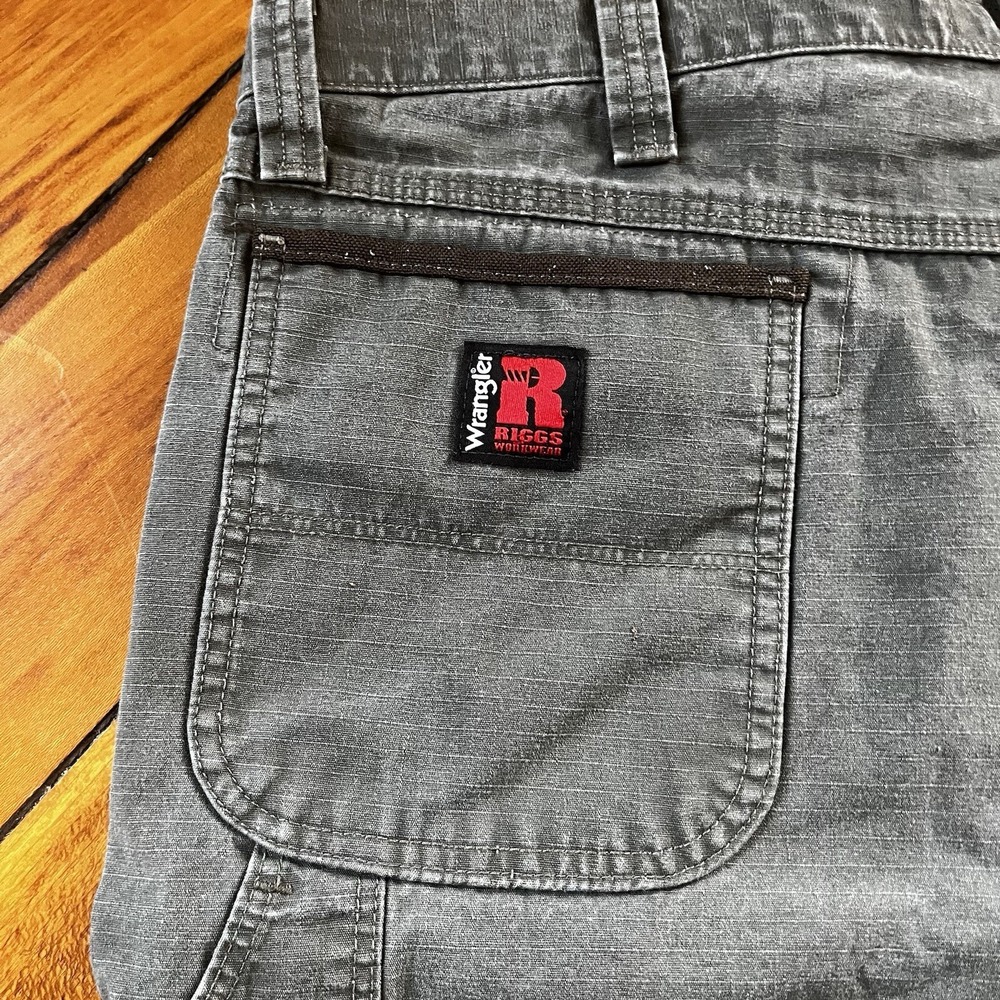 Wrangler Men's Riggs Workwear Double Knee Cargo/Carpenter Pants Gray 42x32 - Picture 6 of 7